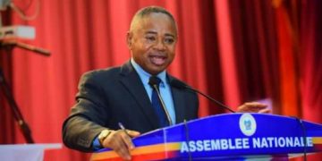 Assemblée Nationale : Pour le député Roger Mwamba, la nouvelle petition contre le Président Christophe Mboso est un casus belli