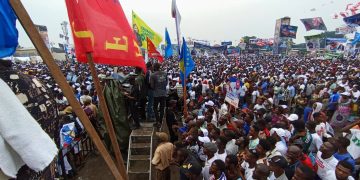 Présidentielle 2023 : les militants de l’Union sacrée bravent la pluie pour réitérer leur confiance au candidat N°20, Félix Tshisekedi