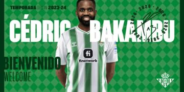 C&rsquo;est officiel: l&rsquo;attaquant congolais Cédric Bakambu rejoint le Real Betis en Espagne