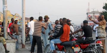 Kinshasa : les « Wewas » chez le président de l&rsquo;Assemblée nationale pour obtenir la levée de la mesure portant interdiction de leur accès dans la commune de Gombe