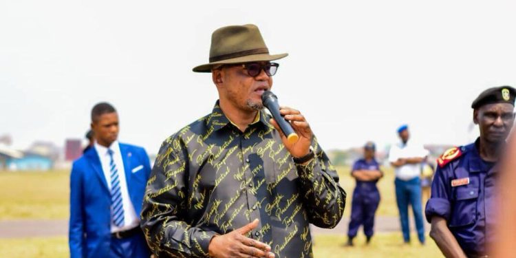 RDC : Peter Kazadi instruit la police au respect des droits de l’homme pendant le service !