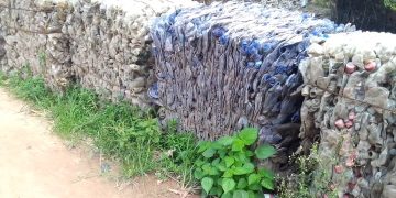 Kinshasa : le ramassage des déchets plastiques et des métaux, une opportunité d’affaires dans l&rsquo;économie congolaise