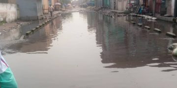 Le croisement des avenues Wangata et Usoke dans la commune de Kinshasa peine à retrouver sa belle robe d&rsquo;antan!