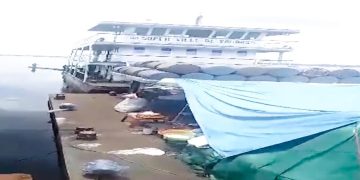RDC: faute d&rsquo;observer les normes de sécurité, un bateau a été arraisonné à Mbandaka sur décision du VPM des transports