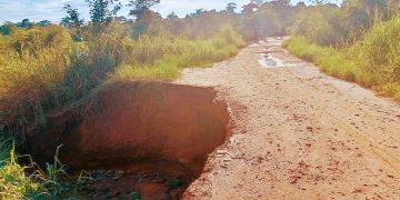 ‎Budjala : l&rsquo;administrateur mobilise la population contre une tête d&rsquo;érosion