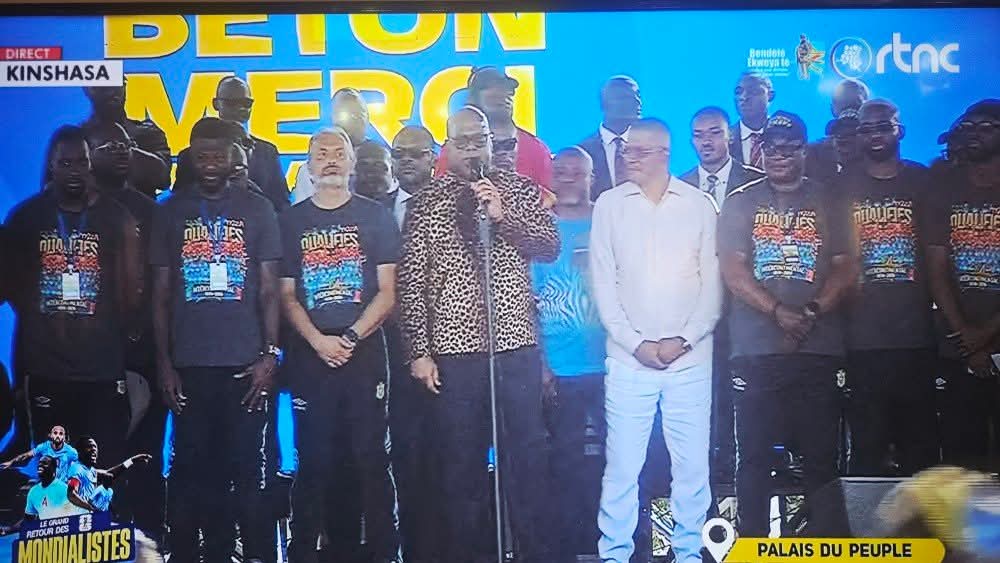 Kinshasa : Tshisekedi célèbre les Léopards mondialistes et proclame la “renaissance” du football congolais
